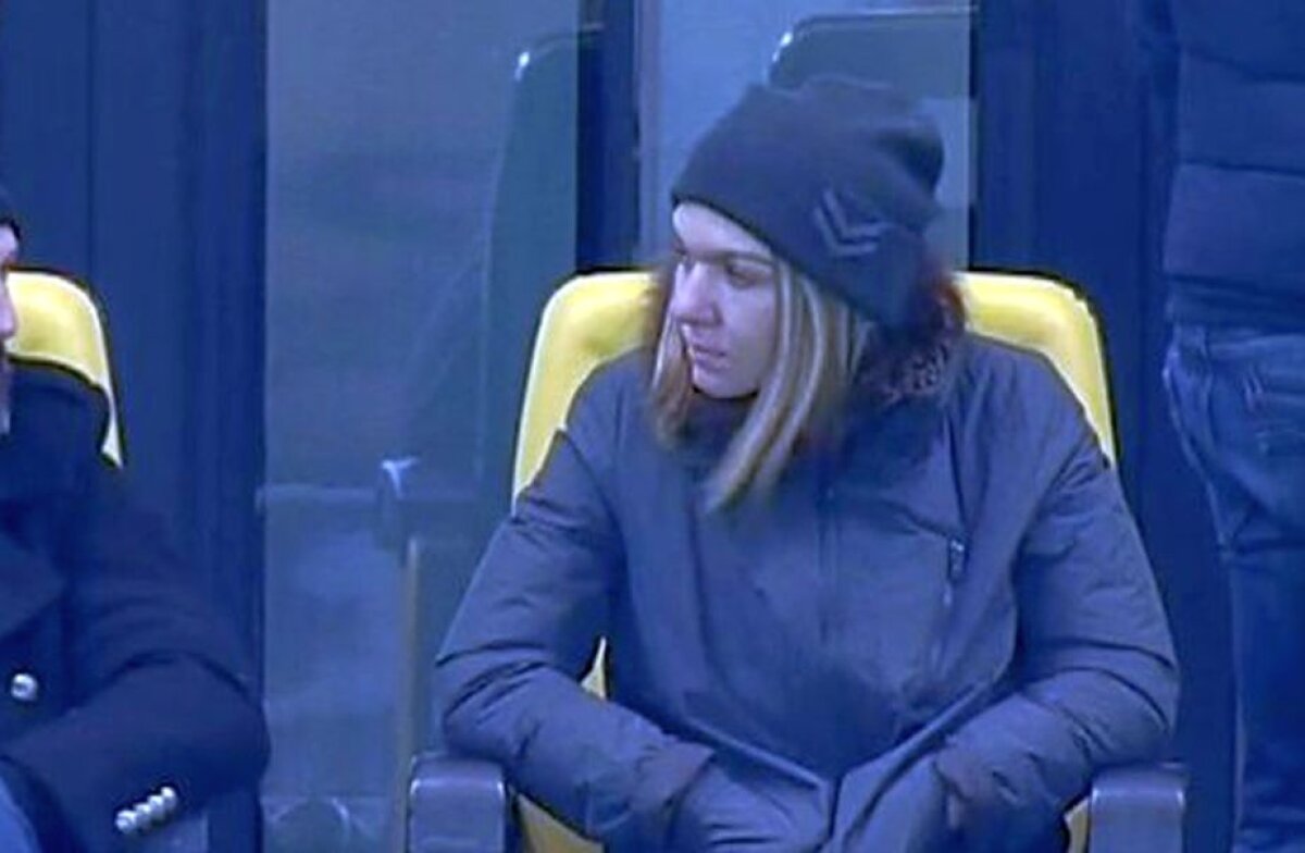 GALERIE FOTO Simona Halep, în tribune la România - Olanda » Cu cine s-a afișat la Arena Națională