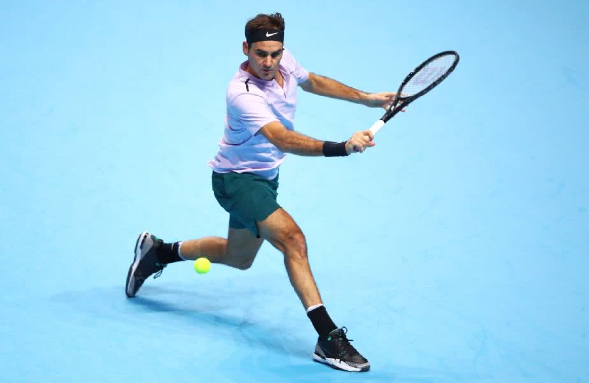 Surpriză de proporții în prima semifinală de la Turneul Campionilor! Roger Federer a fost învins în trei seturi de un jucător care nu-l mai bătuse până acum
