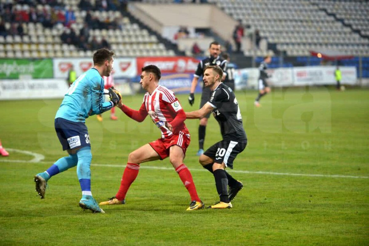 VIDEO + FOTO Egal spectaculos la Brașov, între Sepsi și Gaz Metan, 0-0! Mari ocazii ratate de formația gazdă