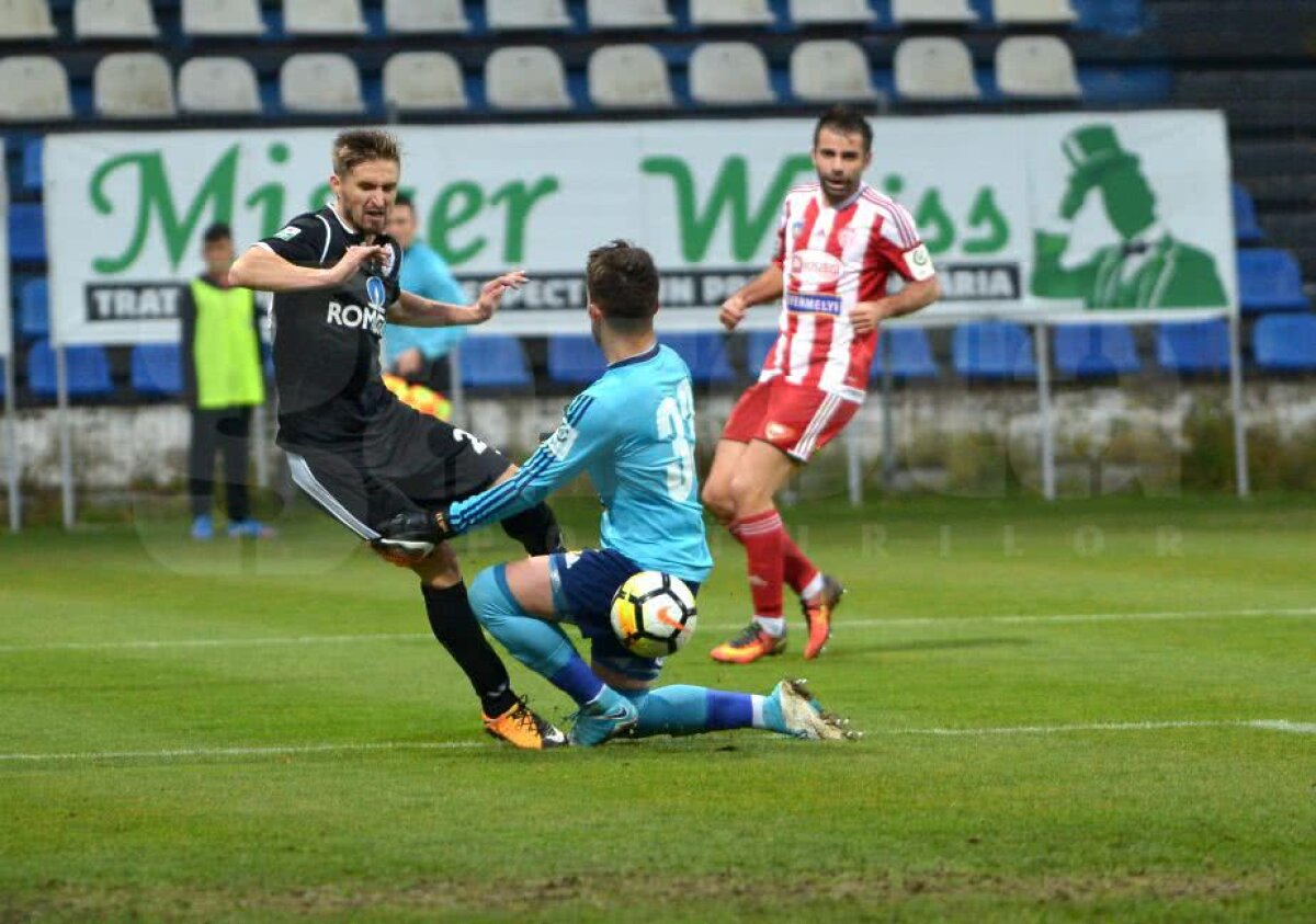VIDEO + FOTO Egal spectaculos la Brașov, între Sepsi și Gaz Metan, 0-0! Mari ocazii ratate de formația gazdă