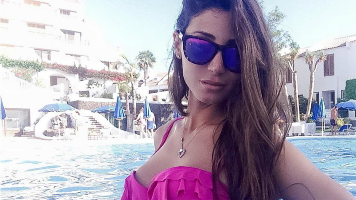 FOTO L-a lăsat pentru un scriitor » Fotbaliștii nu mai atrag: starul din Serie A a rămas fără iubită