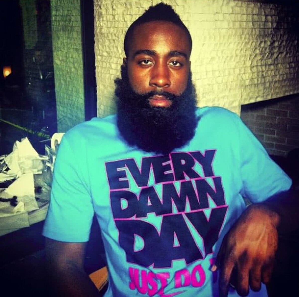 FOTO » James "The Beard" Harden, un look marcă înregistrată