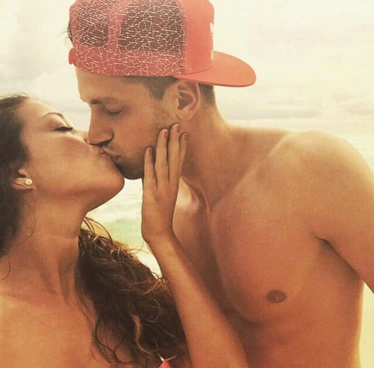 FOTO Leoaica din Camille » Iubita unui fotbalist din Premier League se aprinde ușor