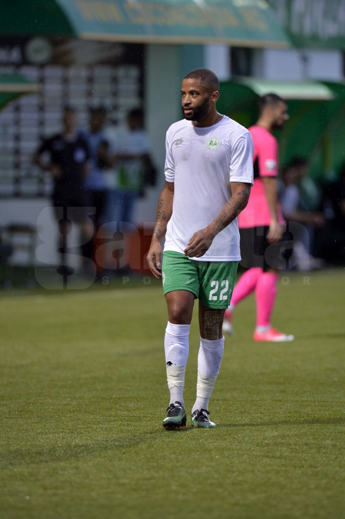 Se întâmplă în Liga 1! Un fotbalist a fost luat pe sus de Poliție din biroul președintelui după ce a făcut scandal