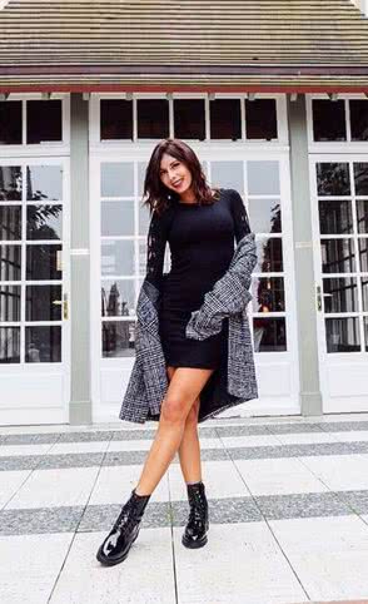 FOTO Tot nevasta e mai bună: părăsit de iubita supermodel, un fotbalist s-a consolat în brațele fostei soții!