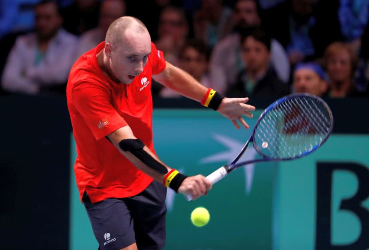 VIDEO + FOTO Franța și Belgia sunt la egalitate după prima zi a finalei Cupei Davis » Tsonga și Goffin, victorii fără emoții