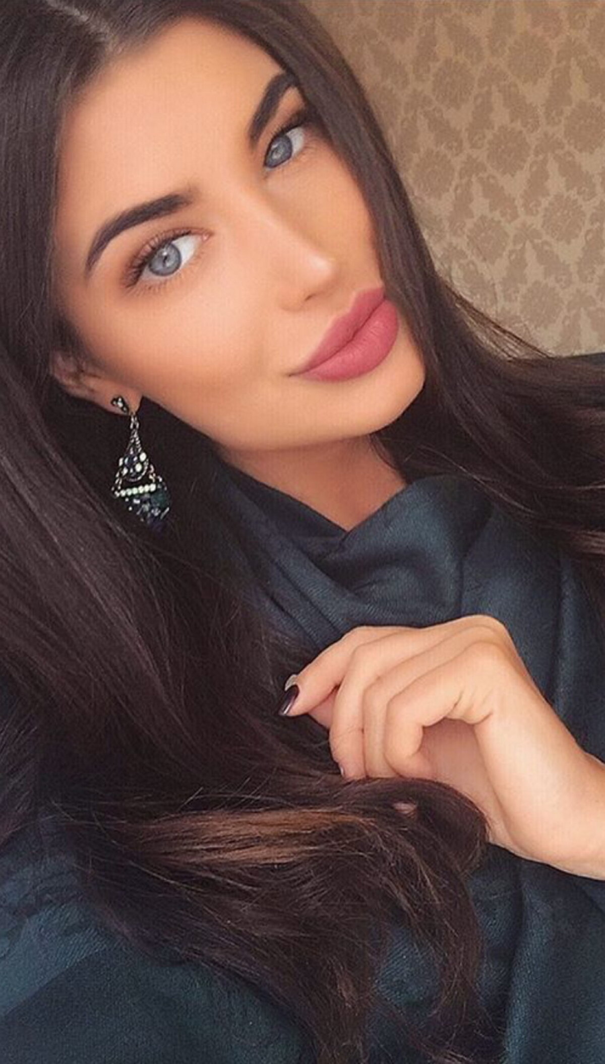 GALERIE FOTO O nouă rusoaică e pe cale să detroneze toate divele! Este absolut superbă!
