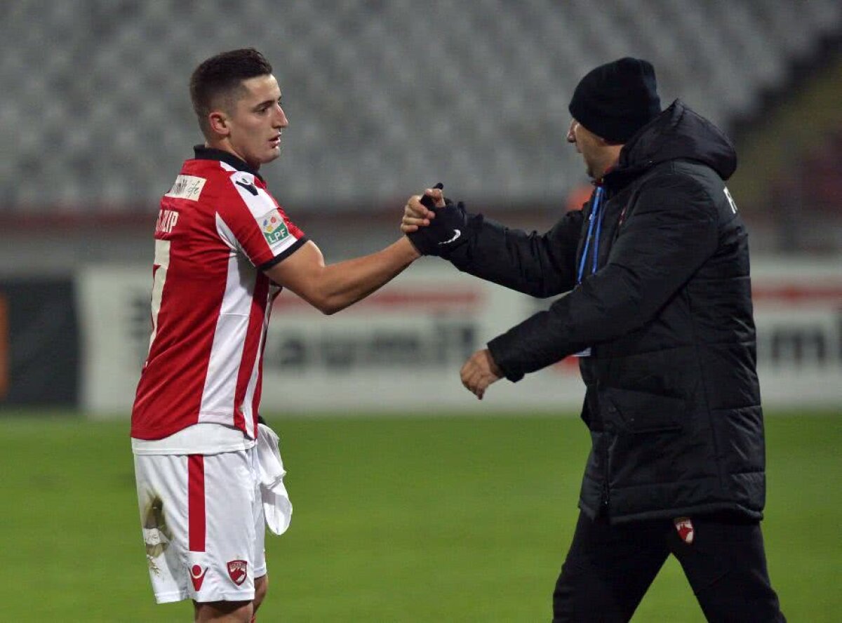 CRONICĂ+VIDEO+FOTO » Miriuță nu e "over". Cartonașele sunt! Victorie cu scandal pentru Dinamo în fața lui Poli Iași