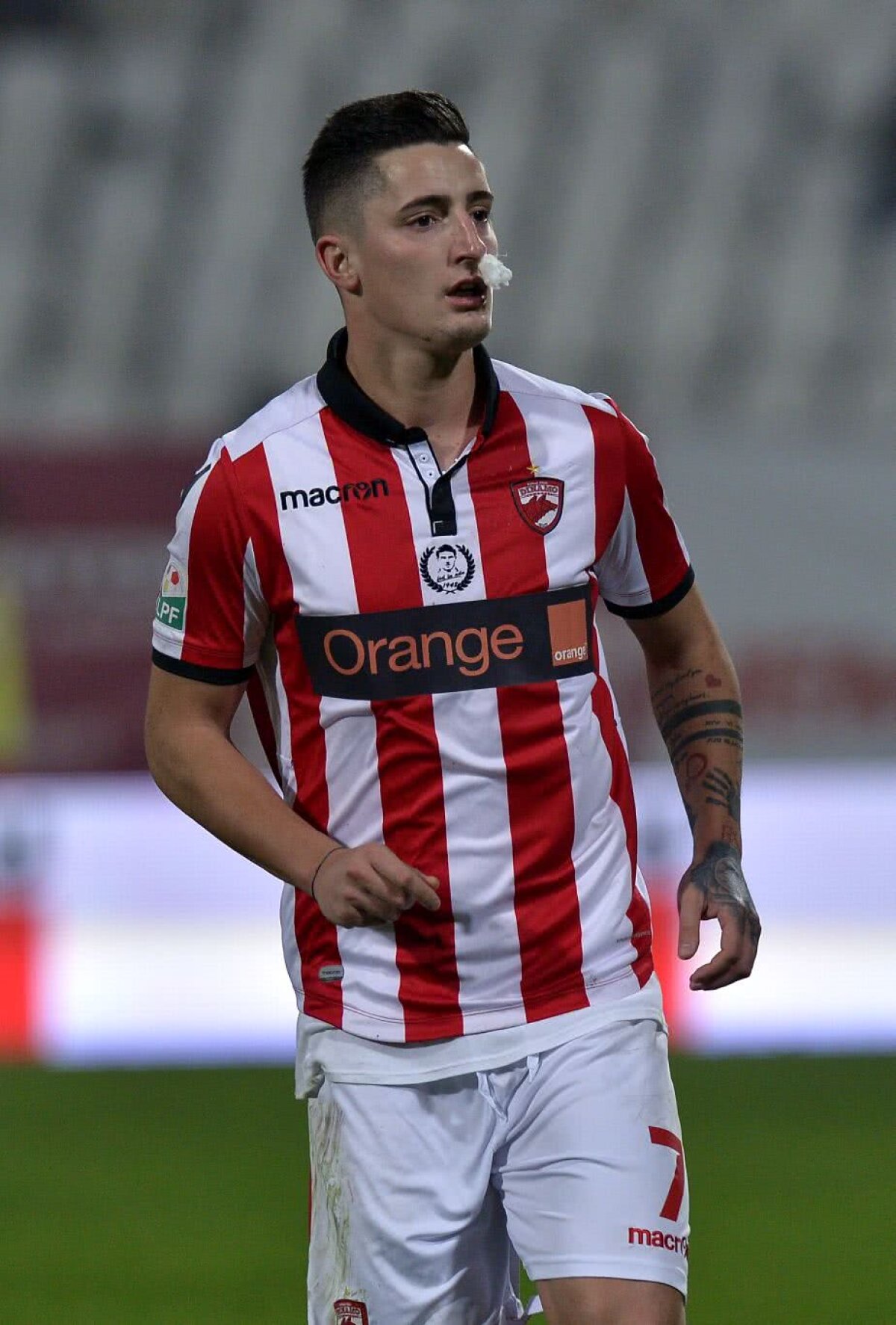 CRONICĂ+VIDEO+FOTO » Miriuță nu e "over". Cartonașele sunt! Victorie cu scandal pentru Dinamo în fața lui Poli Iași