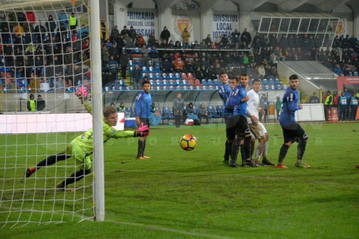 VIDEO + FOTO Au început optimile Cupei României  » Știm primele 3 formații calificate în "sferturi"! 