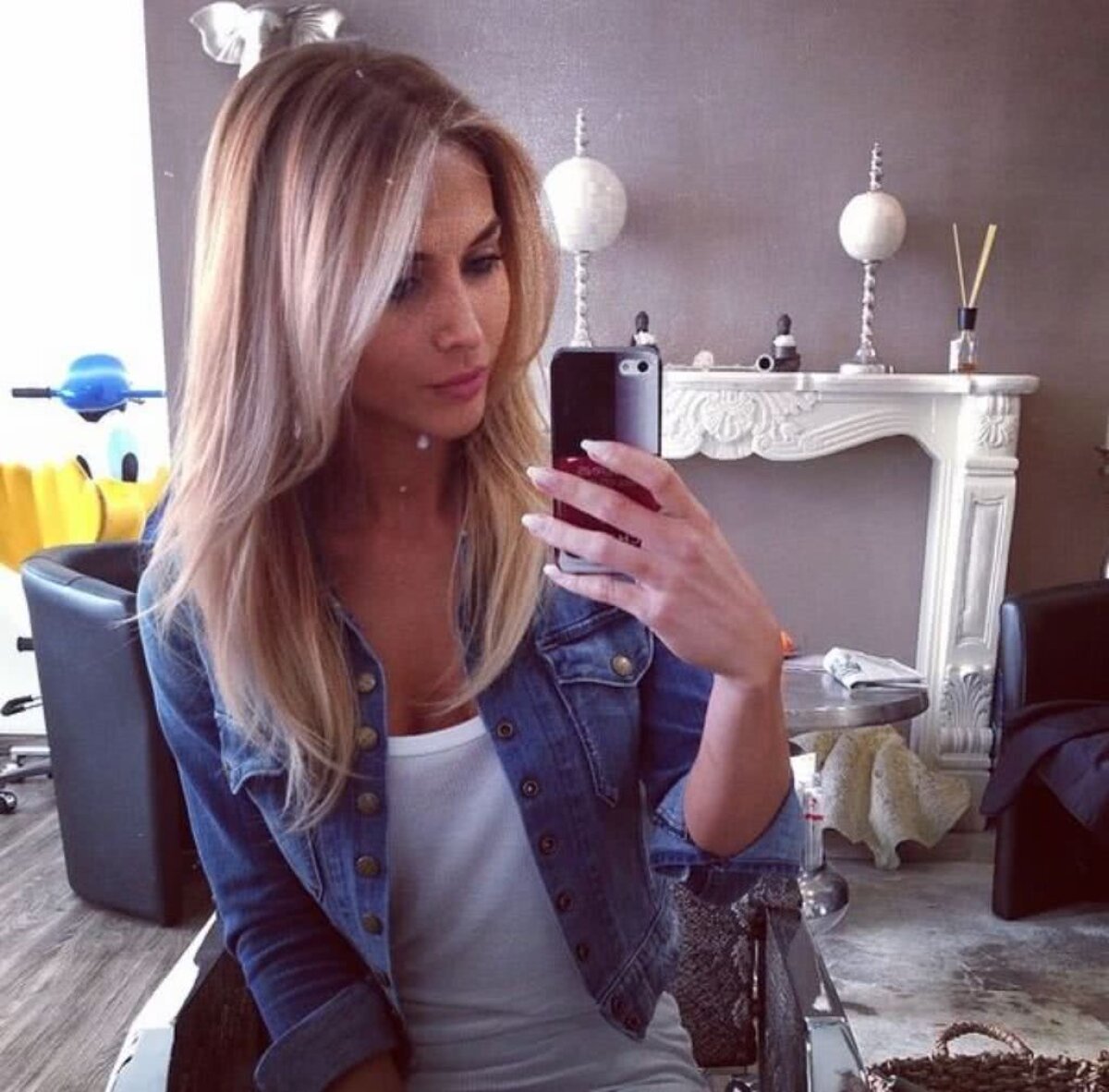 FOTO Iubita vrea în Londra: se face transferul? Prietena unui star german e ”cucerită” de capitala Angliei