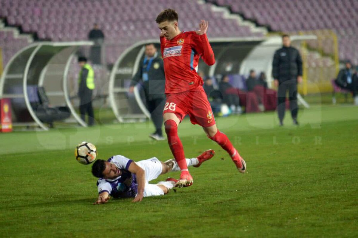 VIDEO+FOTO » Au dat cu piciorul în ouă! Popa n-a reuşit să-şi motiveze jucătorii pentru o revanşă cu FCSB, care a strivit Poli Timişoara şi în Cupă, 3-0