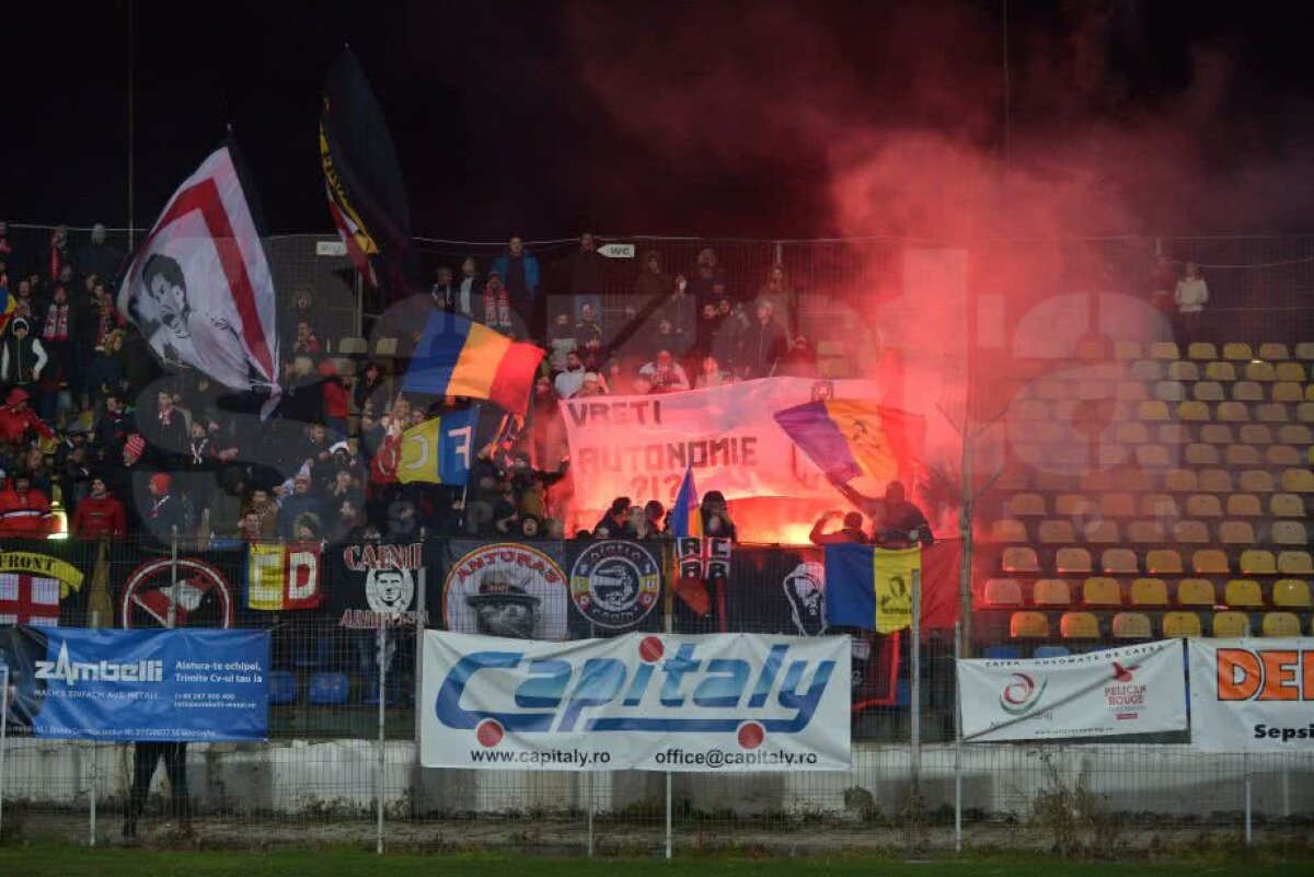 VIDEO + FOTO  Dinamo, spectacol la Brașov în meciul cu Sepsi, scor 3-0, iar Hanca și-a recăpătat vocea! "Câinii", la un punct de play-off 