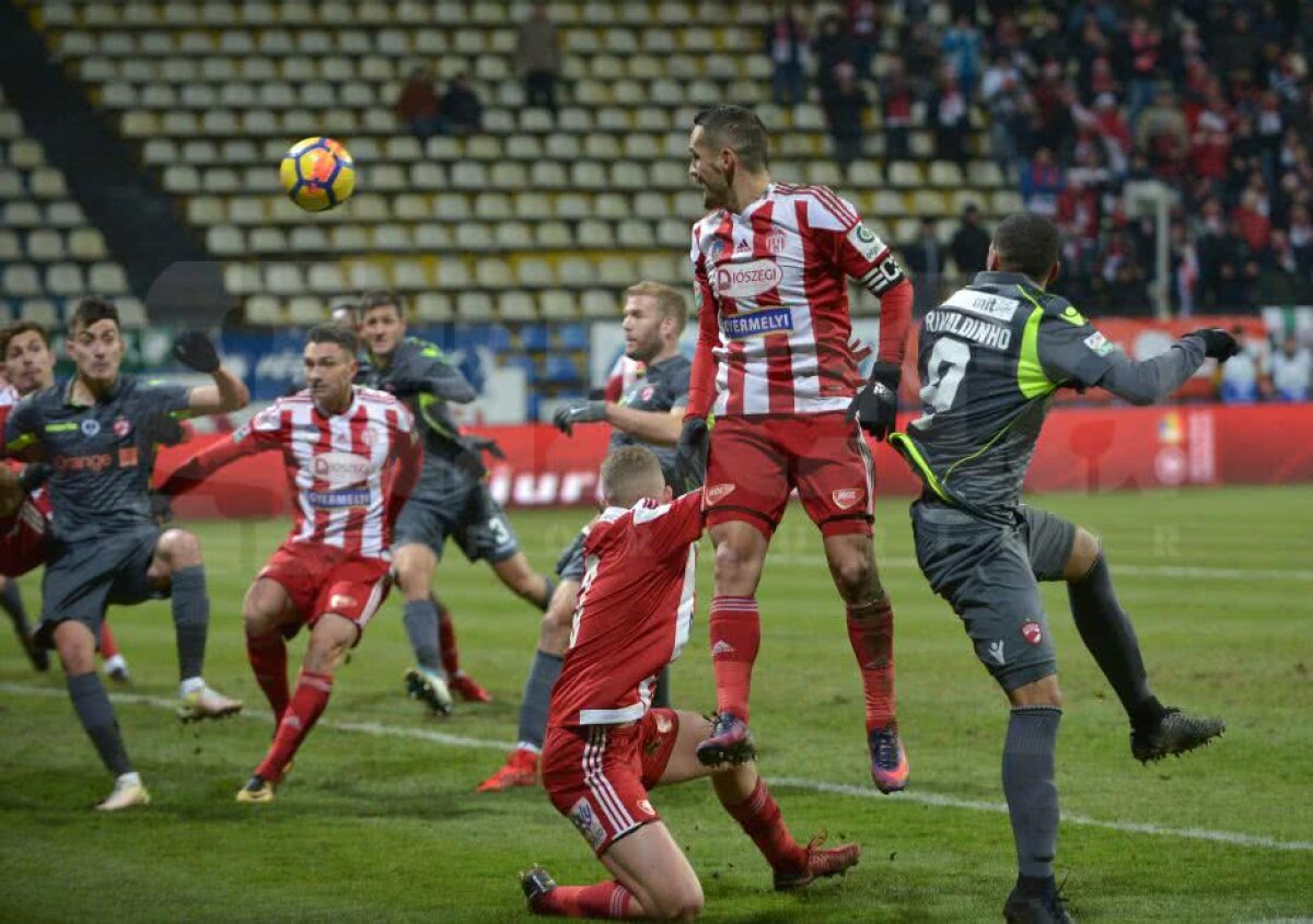 VIDEO + FOTO  Dinamo, spectacol la Brașov în meciul cu Sepsi, scor 3-0, iar Hanca și-a recăpătat vocea! "Câinii", la un punct de play-off 