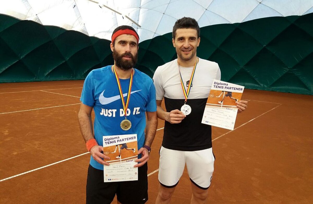 VIDEO+FOTO Au dat fotbalul pe tenis » Maftei și Daniel Niculae s-au confruntat în finala unui turneu de tenis
