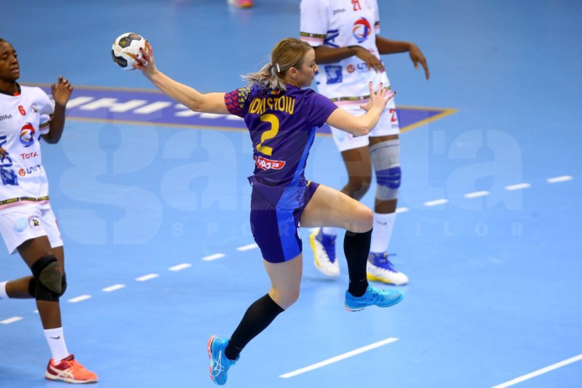 ROMÂNIA - ANGOLA 27-24 » VIDEO + FOTO Neagu SUPREMĂ în 5 minute de vis! Condusă aproape tot meciul, România o întoarce pe Angola într-un final electrizant! CLASAMENTUL grupei