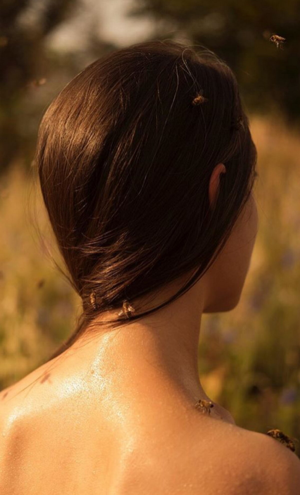 GALERIE FOTO Apicultorii au calendar nud pentru 2018. Fotografiile sunt senzaționale!