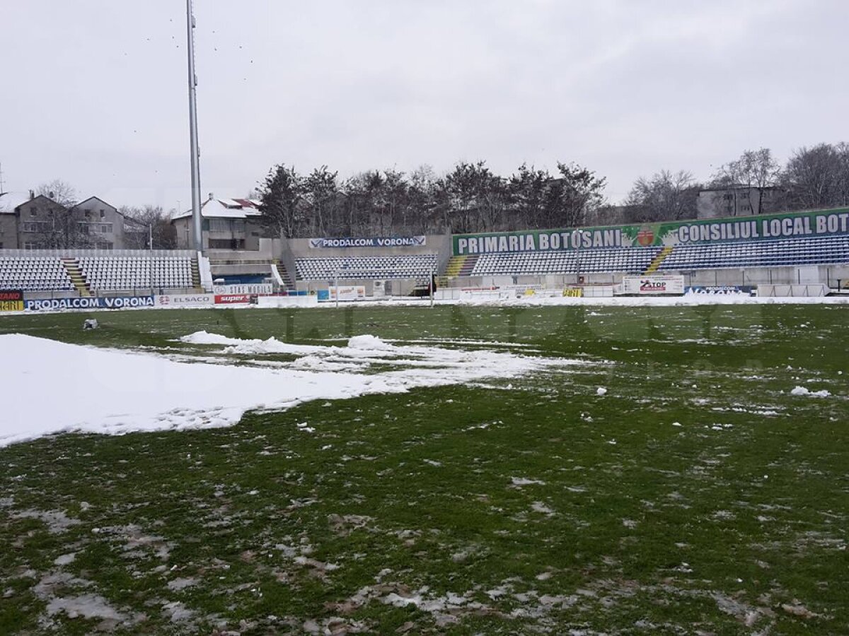EXCLUSIV FOTO Ce o așteaptă pe FCSB la Botoșani! A plouat toată noaptea, dimineață a început să ningă: cum arată suprafața de joc 