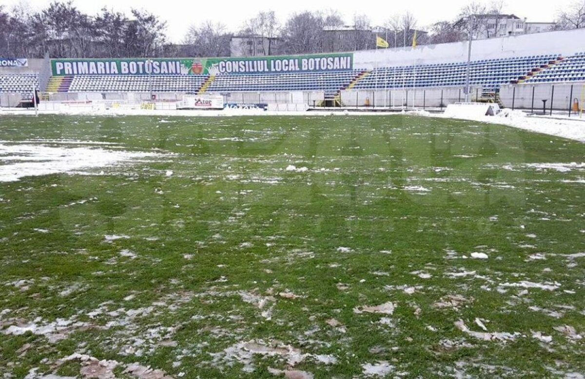EXCLUSIV FOTO Ce o așteaptă pe FCSB la Botoșani! A plouat toată noaptea, dimineață a început să ningă: cum arată suprafața de joc 