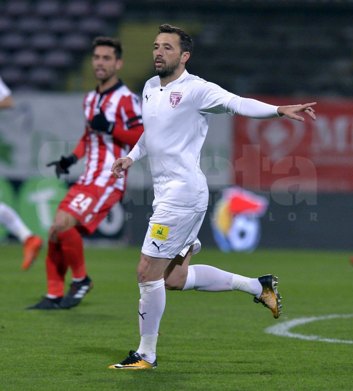 VIDEO + FOTO 7 din 7 » Dinamo o bate din nou pe Voluntari, scor 2-0 și păstrează șanse la play-off 