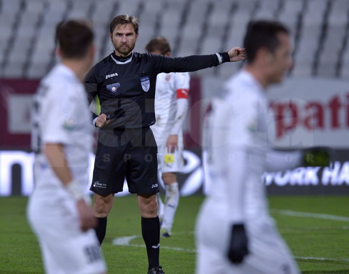 VIDEO + FOTO 7 din 7 » Dinamo o bate din nou pe Voluntari, scor 2-0 și păstrează șanse la play-off 