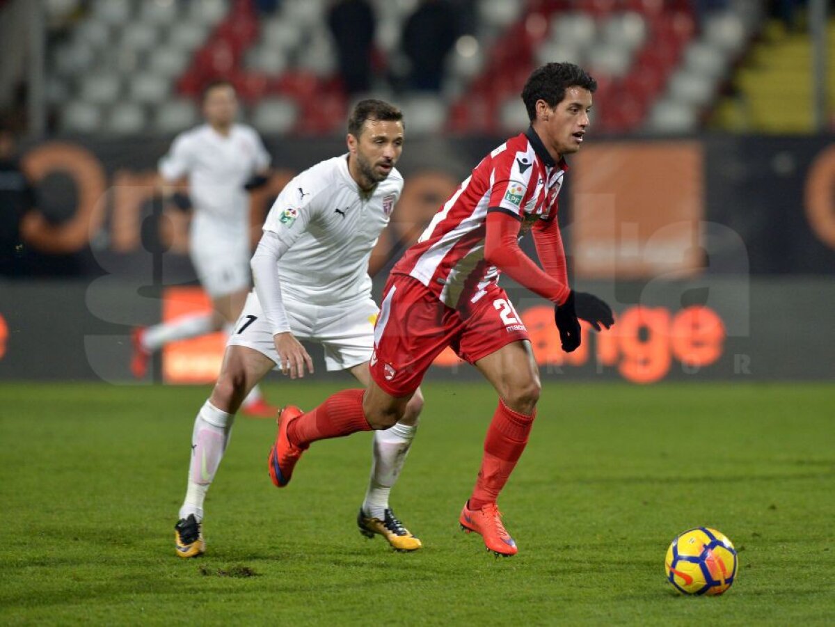 VIDEO + FOTO 7 din 7 » Dinamo o bate din nou pe Voluntari, scor 2-0 și păstrează șanse la play-off 