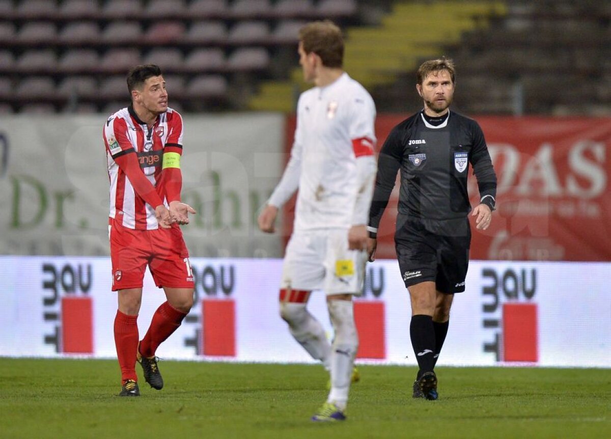 VIDEO + FOTO 7 din 7 » Dinamo o bate din nou pe Voluntari, scor 2-0 și păstrează șanse la play-off 