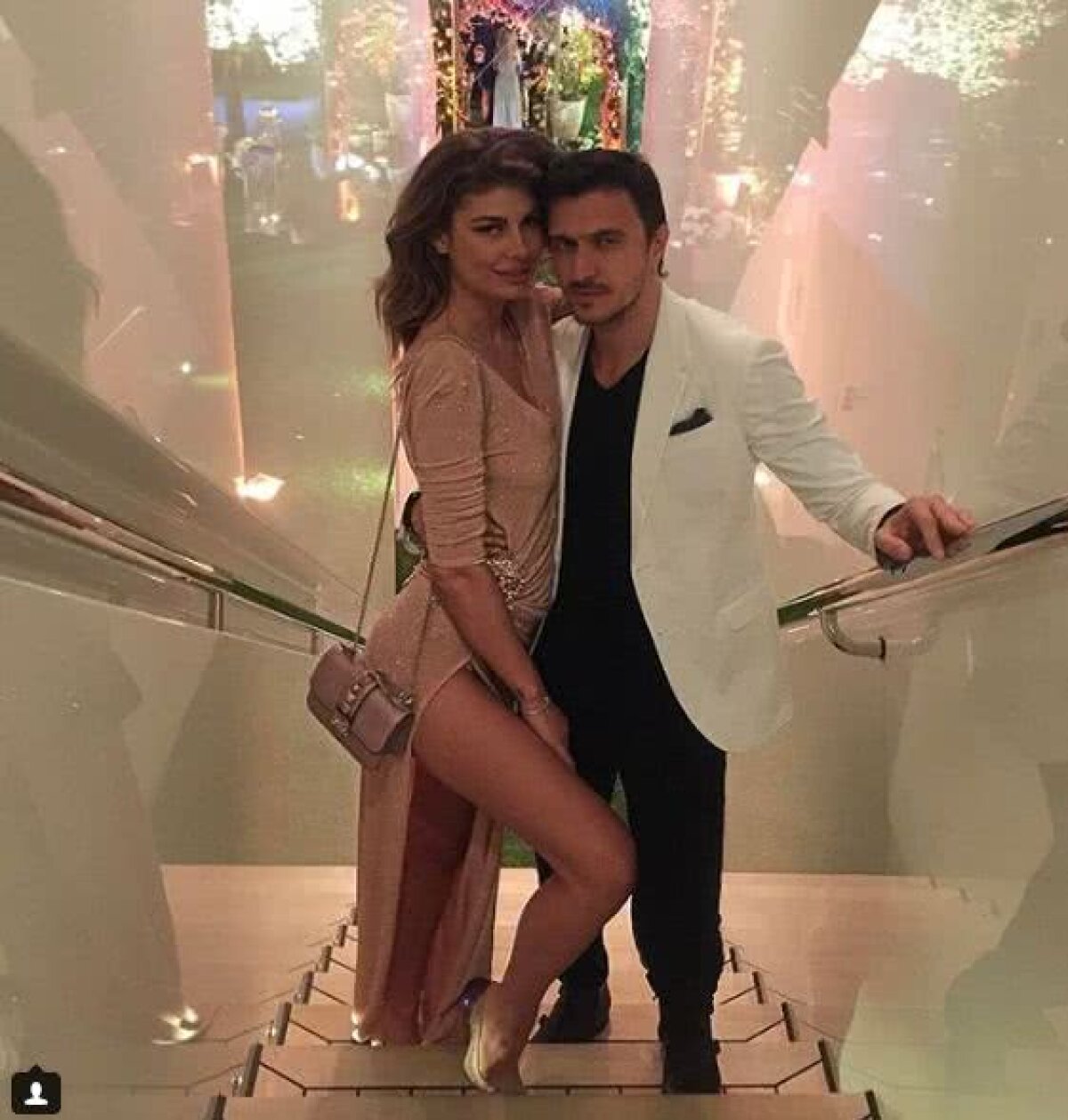 GALERIE FOTO Dragoș Săvulescu a dat lovitura! Imagini incendiare de la nunta fostului conducător din Liga 1 despre care Becali a spus: "L-a prins nevasta cu un bărbat în pat"