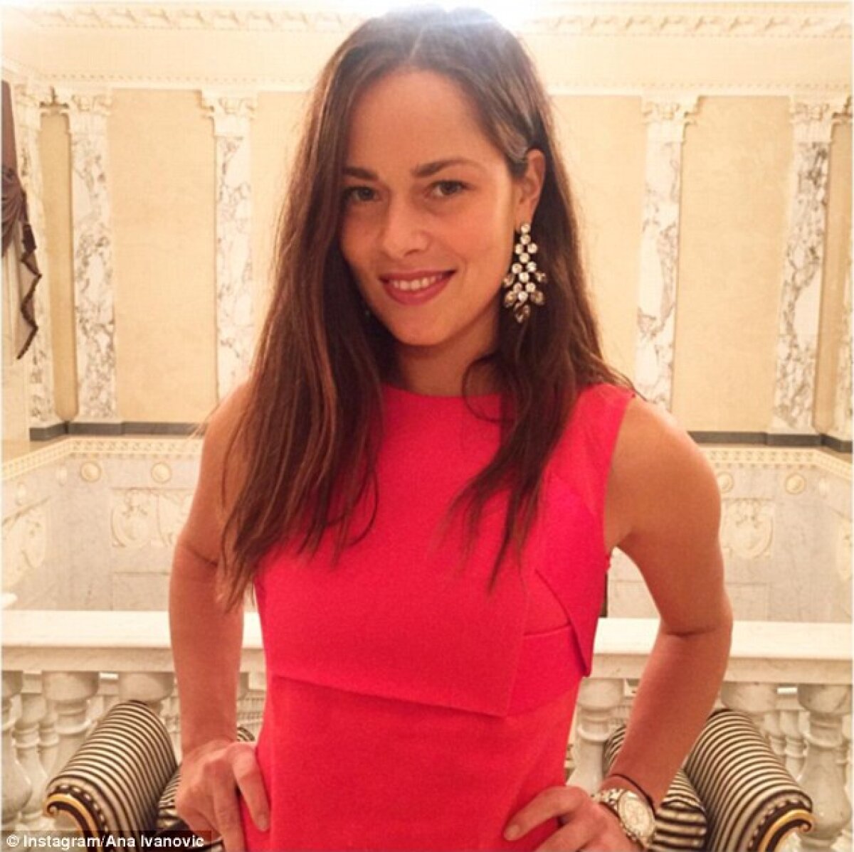 FOTO Ana Ivanovici nu și-a pierdut senzualitatea și a postat noi imagini provocătoare: "Pregătiți de Crăciun" 