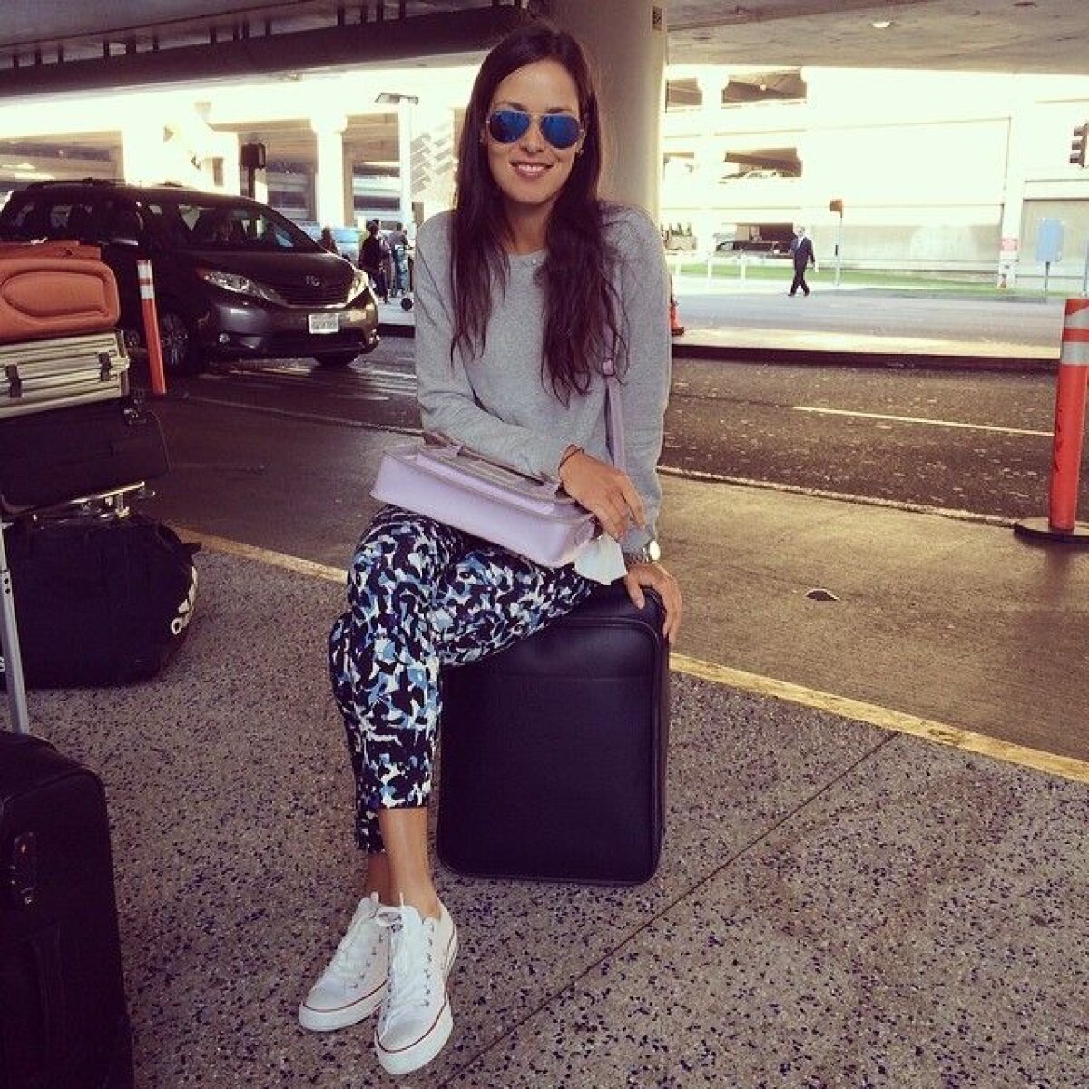 FOTO Ana Ivanovici nu și-a pierdut senzualitatea și a postat noi imagini provocătoare: "Pregătiți de Crăciun" 