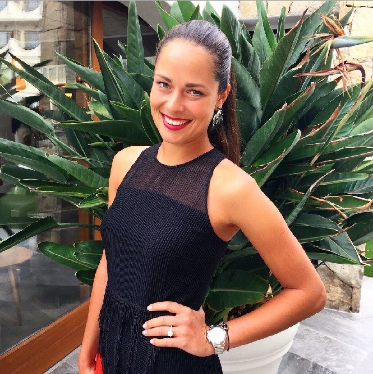 FOTO Ana Ivanovici nu și-a pierdut senzualitatea și a postat noi imagini provocătoare: "Pregătiți de Crăciun" 