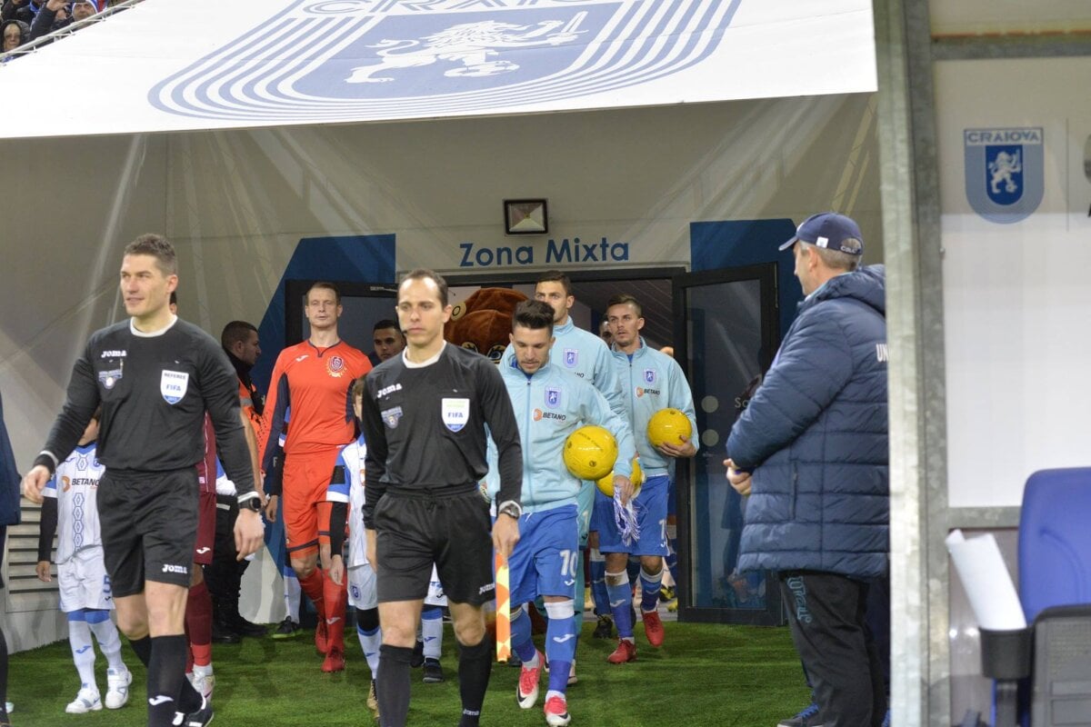 VIDEO+FOTO CFR a cedat în infern! Liderul a pierdut cu CS U Craiova pe "Oblemenco", scor 1-2! FCSB poate profita