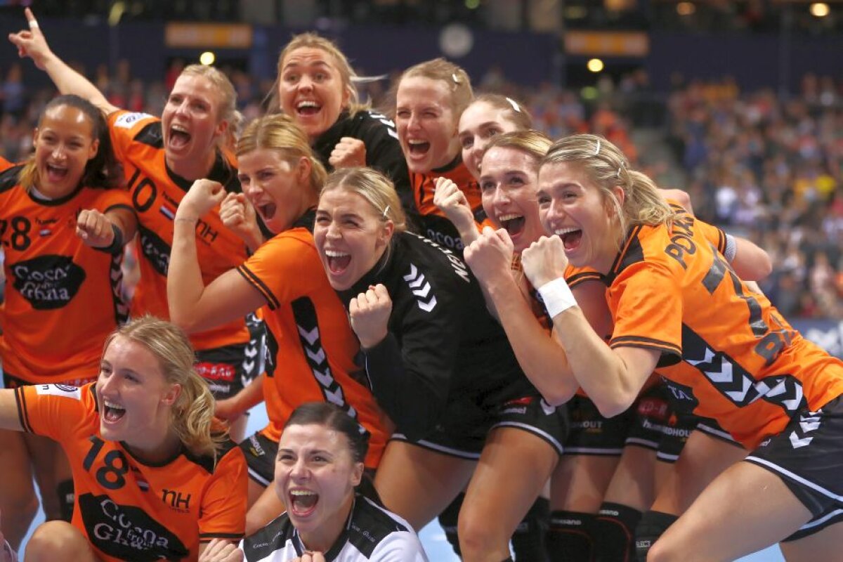 FOTO + VIDEO Finala mică de la Mondialul de handbal: Olanda o învinge pe Suedia cu antrenoarea de la CSM București şi câştigă o nouă medalie importantă, după argintul de la EURO 2016