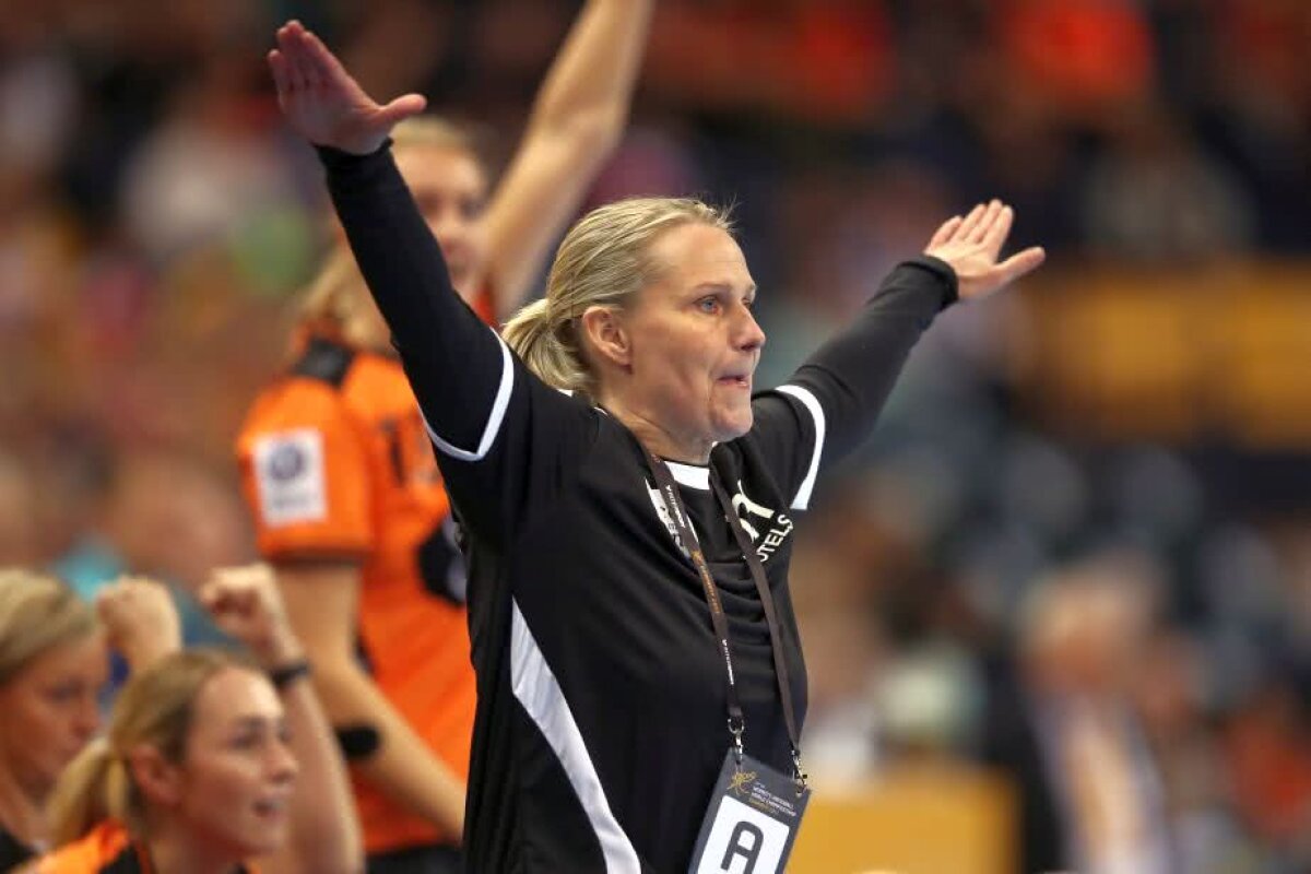 FOTO + VIDEO Finala mică de la Mondialul de handbal: Olanda o învinge pe Suedia cu antrenoarea de la CSM București şi câştigă o nouă medalie importantă, după argintul de la EURO 2016