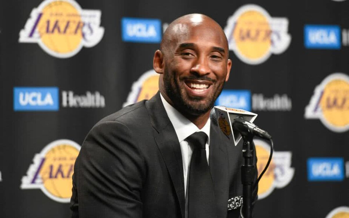 VIDEO+FOTO #Ko8e24 » Lakers nu s-a putut decide și a retras ambele tricouri purtate de Kobe Bryant: ”Nu e vorba despre mine, ci despre cei care îmi vor urma”