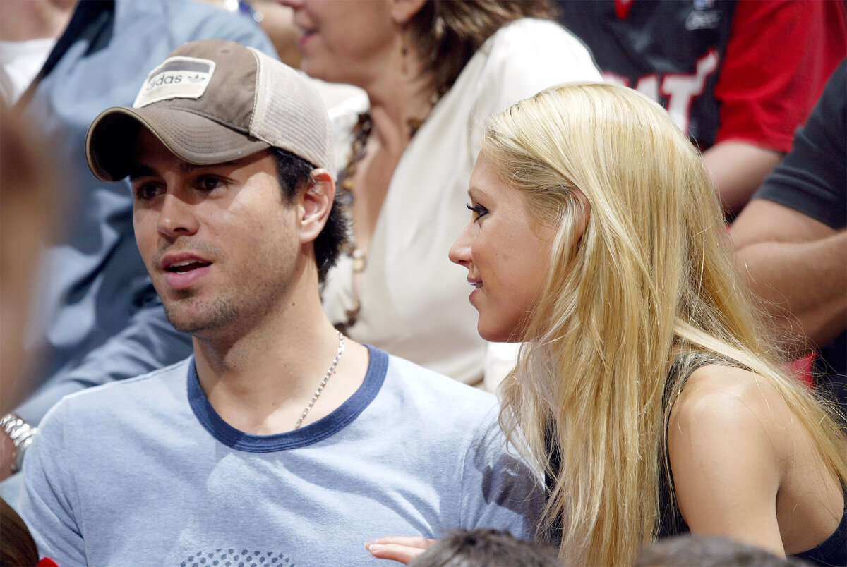 FOTO Anna Kournikova și Enrique Iglesias sunt părinți de gemeni! Au ținut sarcina secretă