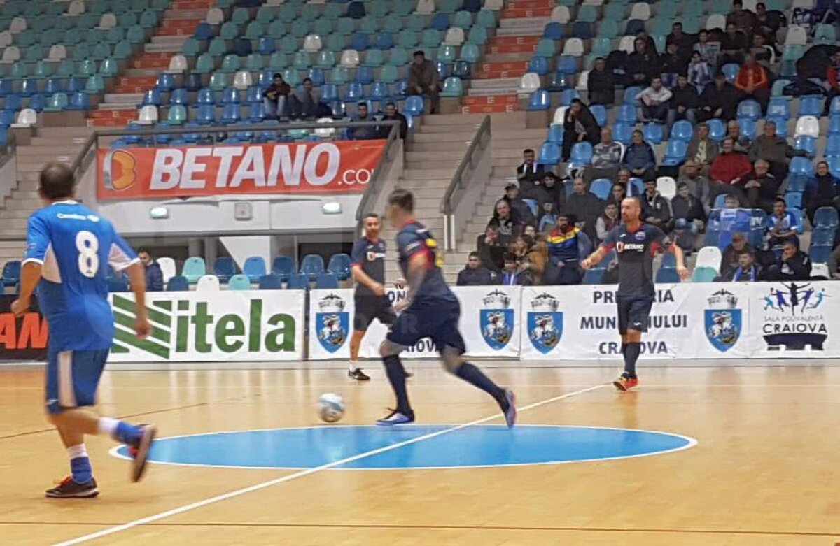 VIDEO+FOTO Craiova o bate pe Dinamo la penalty-uri în finala superturneului din Bănie. Cârțu aruncat pe brațe la final: "Facem ce facem și numai cu mine câștigăm trofee" :D