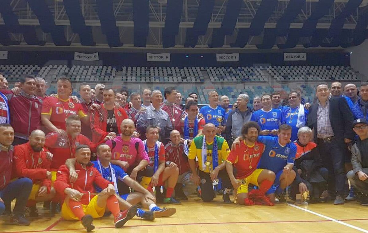 VIDEO+FOTO Craiova o bate pe Dinamo la penalty-uri în finala superturneului din Bănie. Cârțu aruncat pe brațe la final: "Facem ce facem și numai cu mine câștigăm trofee" :D