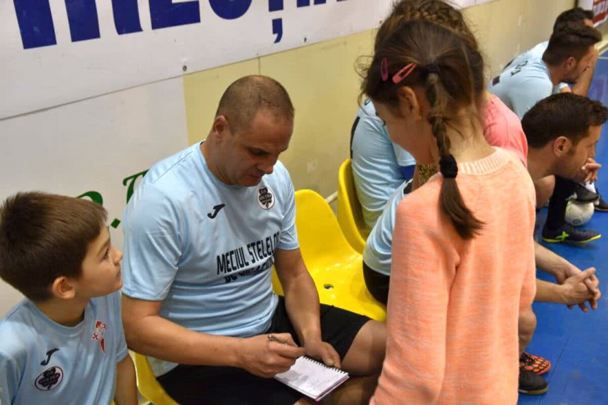 FOTO Nume de seamă din sportul românesc la "Meciul Stelelor de Crăciun" » Spectacolul a fost garantat