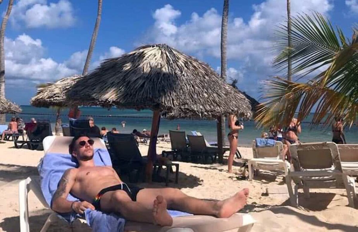 FOTO Au lăsat în urmă gerul din România » Vacanțe exotice pentru doi dintre cei mai buni fotbaliști din România