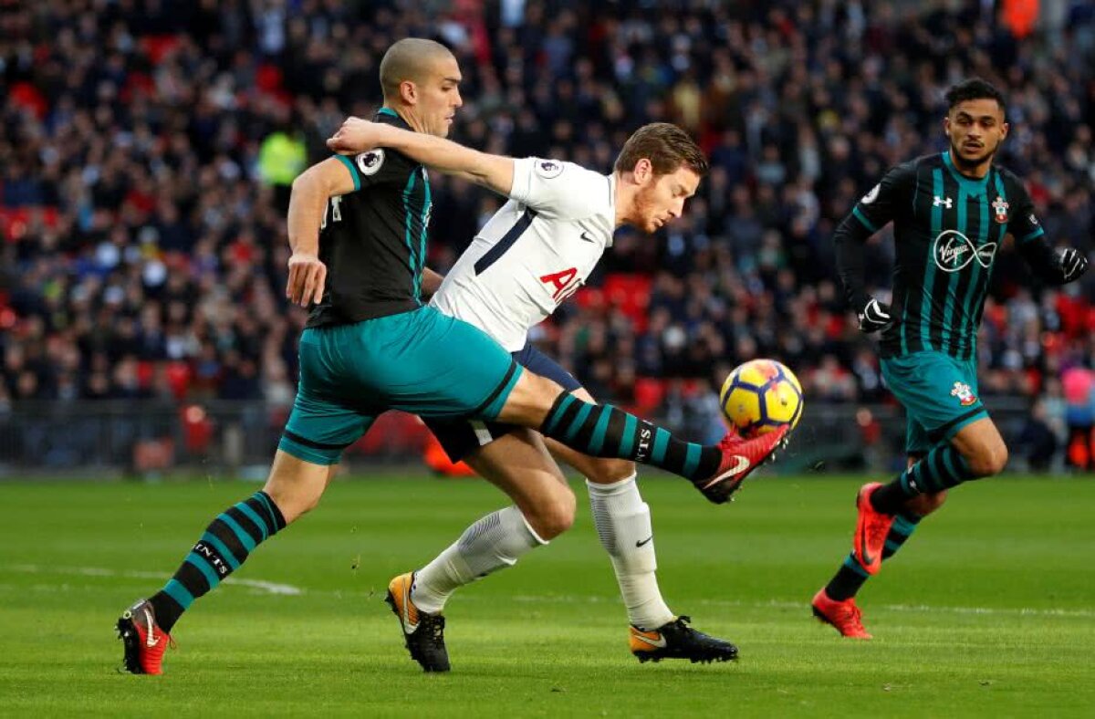  VIDEO, FOTO United a comis-o de "Boxing Day", în timp ce Liverpool a făcut scorul rundei » Meciuri nebune, decise de goluri în ultimele minute, în cea mai spectaculoasă etapă din Premier League