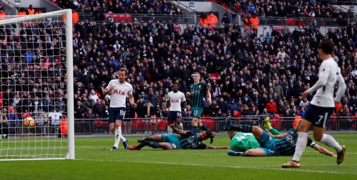  VIDEO, FOTO United a comis-o de "Boxing Day", în timp ce Liverpool a făcut scorul rundei » Meciuri nebune, decise de goluri în ultimele minute, în cea mai spectaculoasă etapă din Premier League