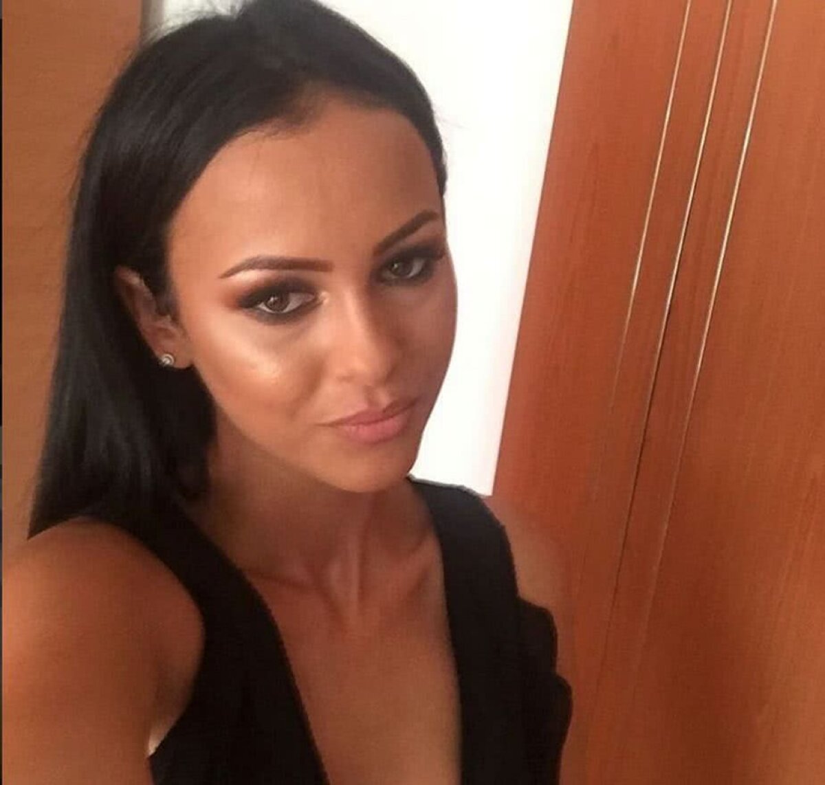 GALERIE FOTO Dat afară din Liga a 3-a, Florin Costea se consolează în brațele ultimei sale cuceriri