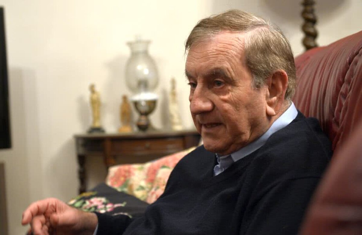 EXCLUSIV Amintiri savuroase ale omului care a intermediat transferurile lui Boloni, Pițurcă și Stoica din România comunistă » Cum a fost cu Piți la vânătoare și de ce spune despre el: "Depinde dacă-și juca sau nu salariul la cărți!"