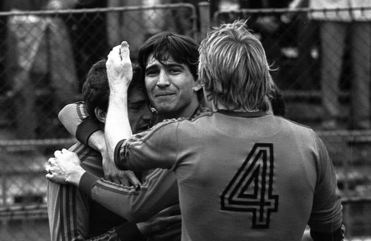 EXCLUSIV Amintiri savuroase ale omului care a intermediat transferurile lui Boloni, Pițurcă și Stoica din România comunistă » Cum a fost cu Piți la vânătoare și de ce spune despre el: "Depinde dacă-și juca sau nu salariul la cărți!"