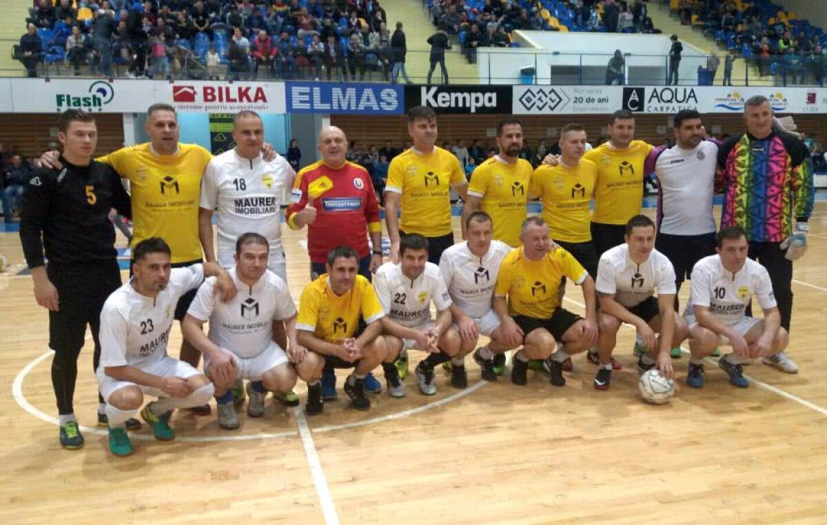FOTO Foști și actuali fotbaliști s-au duelat într-o competiție! Echipa lui Tibi Ghioane și Romeo Surdu a câștigat a 13-a ediție a Turneului Vedetelor