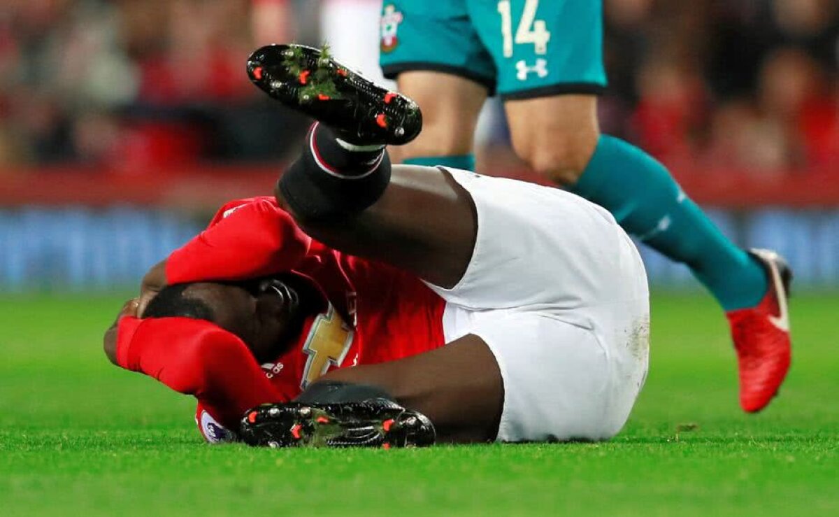 FOTO Momente de groază pe Old Trafford! Lukaku s-a accidentat grav și a ieșit pe targă, cu masca de oxigen pe față