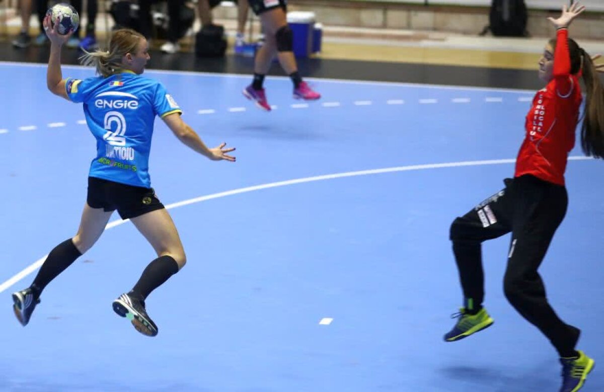 Dinastia Lung » Tradiția portarilor în familia Lung e dusă mai departe de nepoata handbalistă