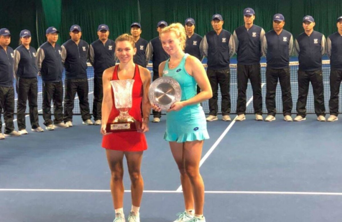 FOTO + VIDEO » Simona Halep, victorie spectaculoasă în finala de la Shenzen! A învins-o pe Siniakova după un meci jucat în sală, fără spectatori