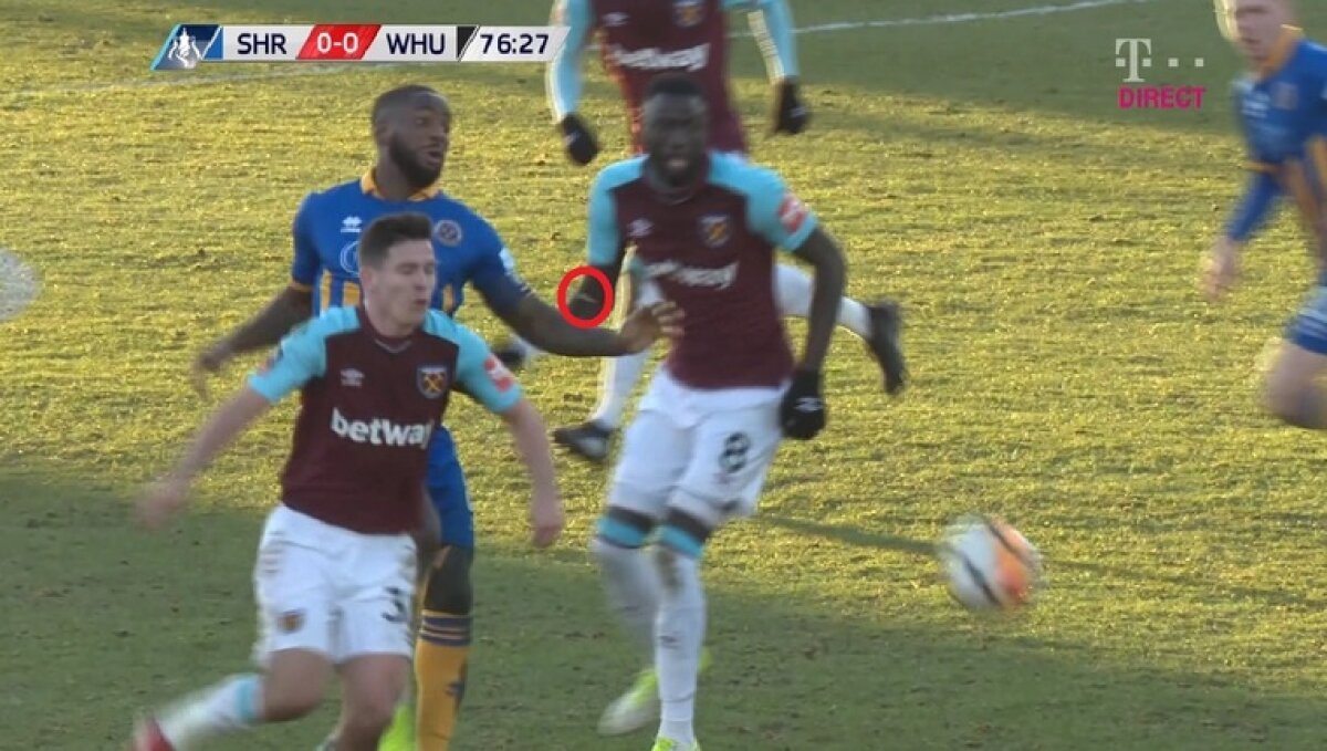 VIDEO + FOTO Secvențe cumplite în Cupa Angliei: i-au sărit dinții din gură!